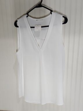 V-Neck Sleeveless Top - White